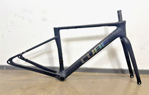 Cube attain alt carbon - c:62,